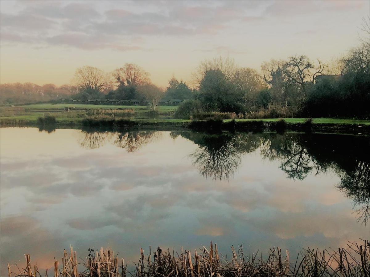 Bransford Farm Fishery & B & B エクステリア 写真