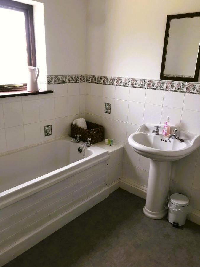 Bransford Farm Fishery & B & B エクステリア 写真