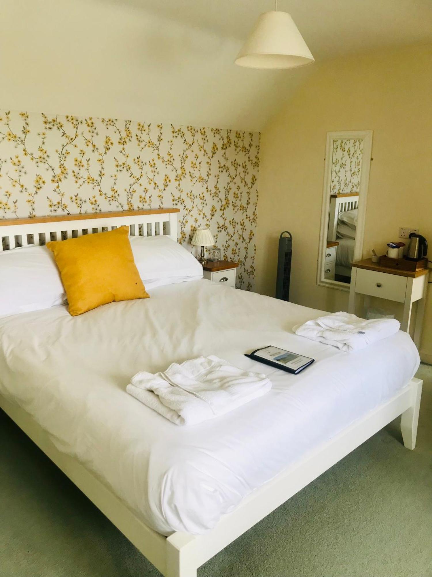 Bransford Farm Fishery & B & B エクステリア 写真